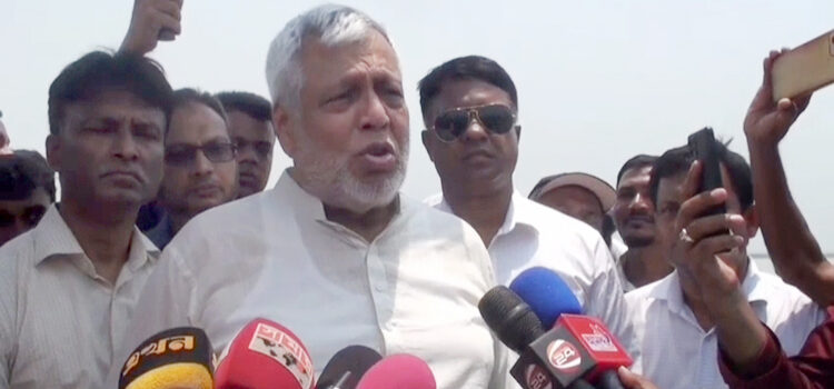 মেগা প্রকল্পের নামে এতদিন লুটপাট হয়েছে: উপদেষ্টা ফাওজুল কবির