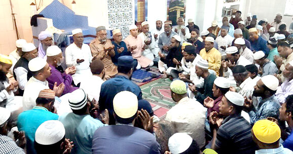 খালেদা জিয়ার সুস্থতা কামনায় বরিশালে দোয়া-মোনাজাত