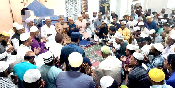 খালেদা জিয়ার সুস্থতা কামনায় বরিশালে দোয়া-মোনাজাত