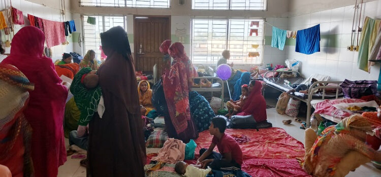 বরগুনায় শিশু নিউমোনিয়ার প্রকোপ বেড়ে হাসপাতালে সেবা দিতে হিমশিম খাচ্ছে চিকিৎসকরা