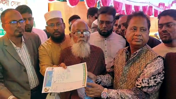 কুয়াকাটায় যুবদলের ফ্রি মেডিকেল ক্যাম্পে পাঁচ শতাধিক মানুষের চিকিৎসাসেবা