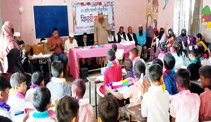 কুয়াকাটায় পঞ্চম শ্রেণির শিক্ষার্থীদের বিদায়ী সংবর্ধনা