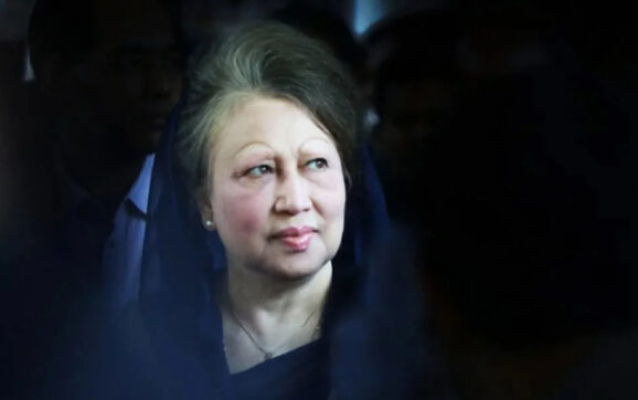 বেগম খালেদা জিয়ার জানাজা বুধবার, দাফন শহীদ জিয়ার পাশে