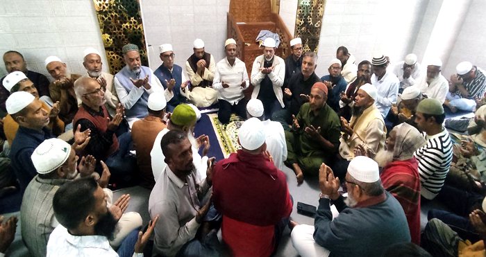 বেগম খালেদা জিয়ার রোগমুক্তি কামনায় বরিশালে মহানর বিএনপির দোয়া মোনাজাত