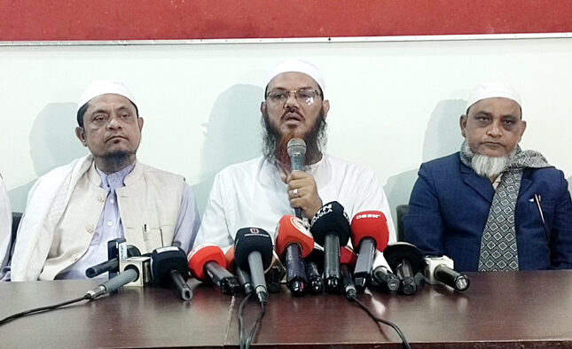 যারা প্রটোকল পাওয়ার পর্যায়ে যায়নি, অথচ সরকার প্রটোকল দিচ্ছে এটা কোন ‘ল’  প্রশ্ন মুফতি ফয়জুল করীমের