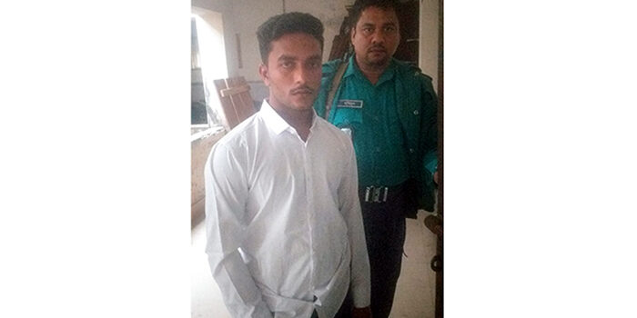 বরিশালে প্রক্সি দিয়ে চাকরিতে যোগ দিতে এসে ধরা