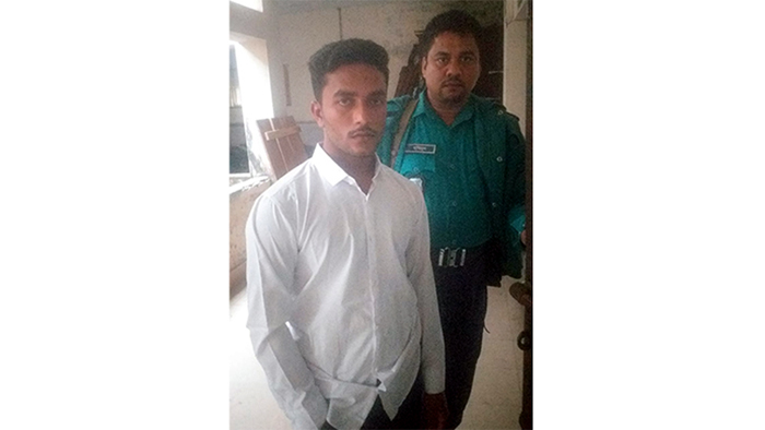 বরিশালে প্রক্সি দিয়ে চাকরিতে যোগ দিতে এসে ধরা