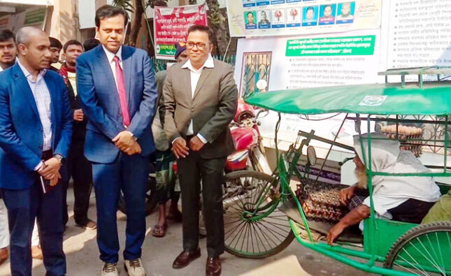 শারীরিকভাবে অক্ষম আনোয়ার মিয়ার পাশে দাঁড়াল ৮৪ ইভেন্ট গ্রুপ