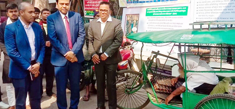 শারীরিকভাবে অক্ষম আনোয়ার মিয়ার পাশে দাঁড়াল ৮৪ ইভেন্ট গ্রুপ