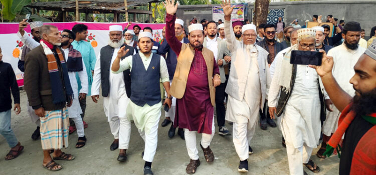 বানারীপাড়ার প্রভাবশালী ৬ বিএনপি নেতাসহ ২শতাধিক নেতাকর্মির জামাতে যোগদান