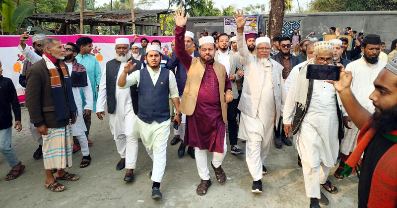 বানারীপাড়ার প্রভাবশালী ৬ বিএনপি নেতাসহ ২শতাধিক নেতাকর্মির জামাতে যোগদান