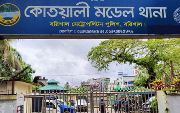 বরিশালে স্বামীকে বিদেশ পাঠিয়ে স্ত্রীর আত্মহত্যা